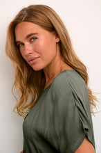 Load image into Gallery viewer, KAamber Stanley