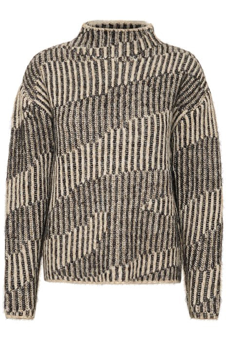 KArafi Knit Pullover