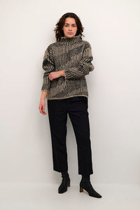 KArafi Knit Pullover