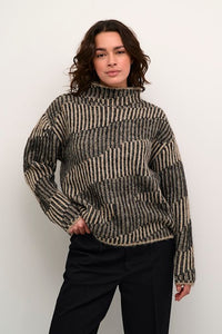 KArafi Knit Pullover