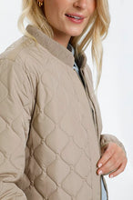 Load image into Gallery viewer, ArwenCR Jacket