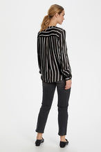 Load image into Gallery viewer, KAbabara Blouse