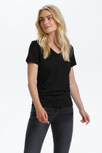 Load image into Gallery viewer, Naia Tshirt