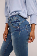 Load image into Gallery viewer, Amalie Jeans Shape fit