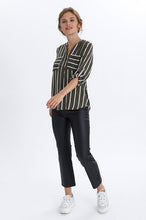 Load image into Gallery viewer, KAbabara Blouse