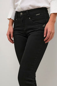 Amalie Jeans Shape fit