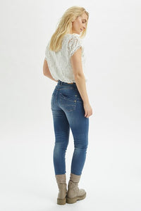 Amalie Jeans Shape fit